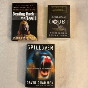 Spillover by David Quammen - Black & Multicolor Paperback